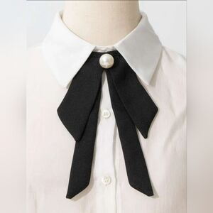 Women's Detachable Bowtie Collar with pearl